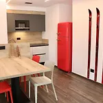 Gin Apartments
